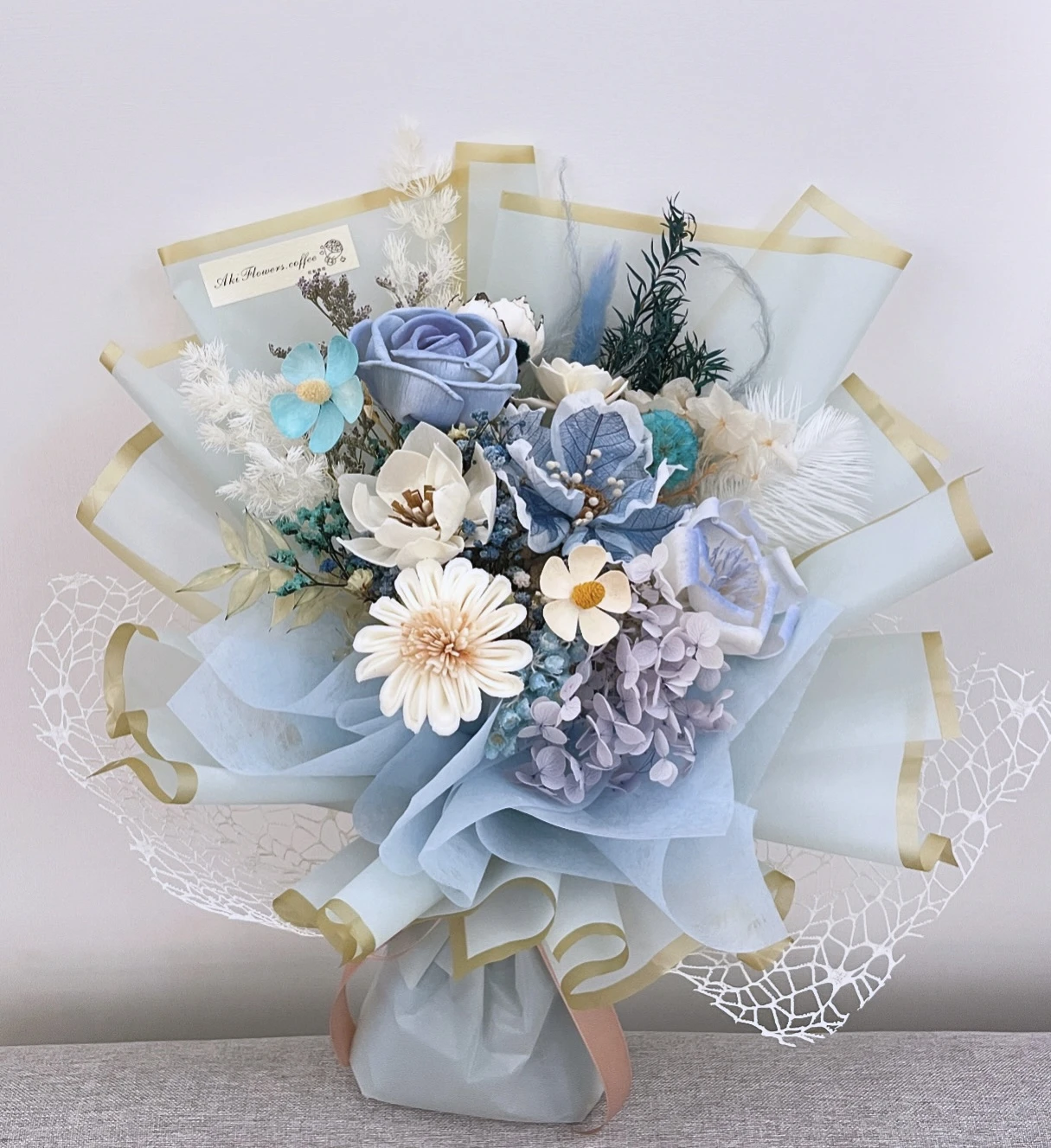 藍色系索拉花花束 FND2014