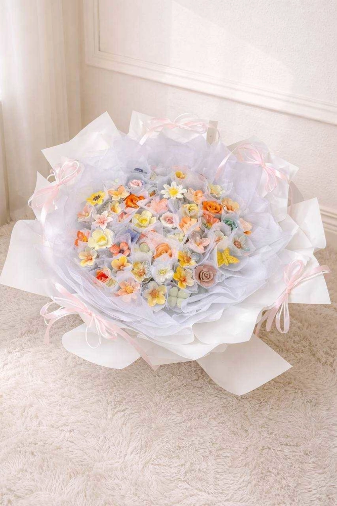 陶瓷芭蕾風永生花束