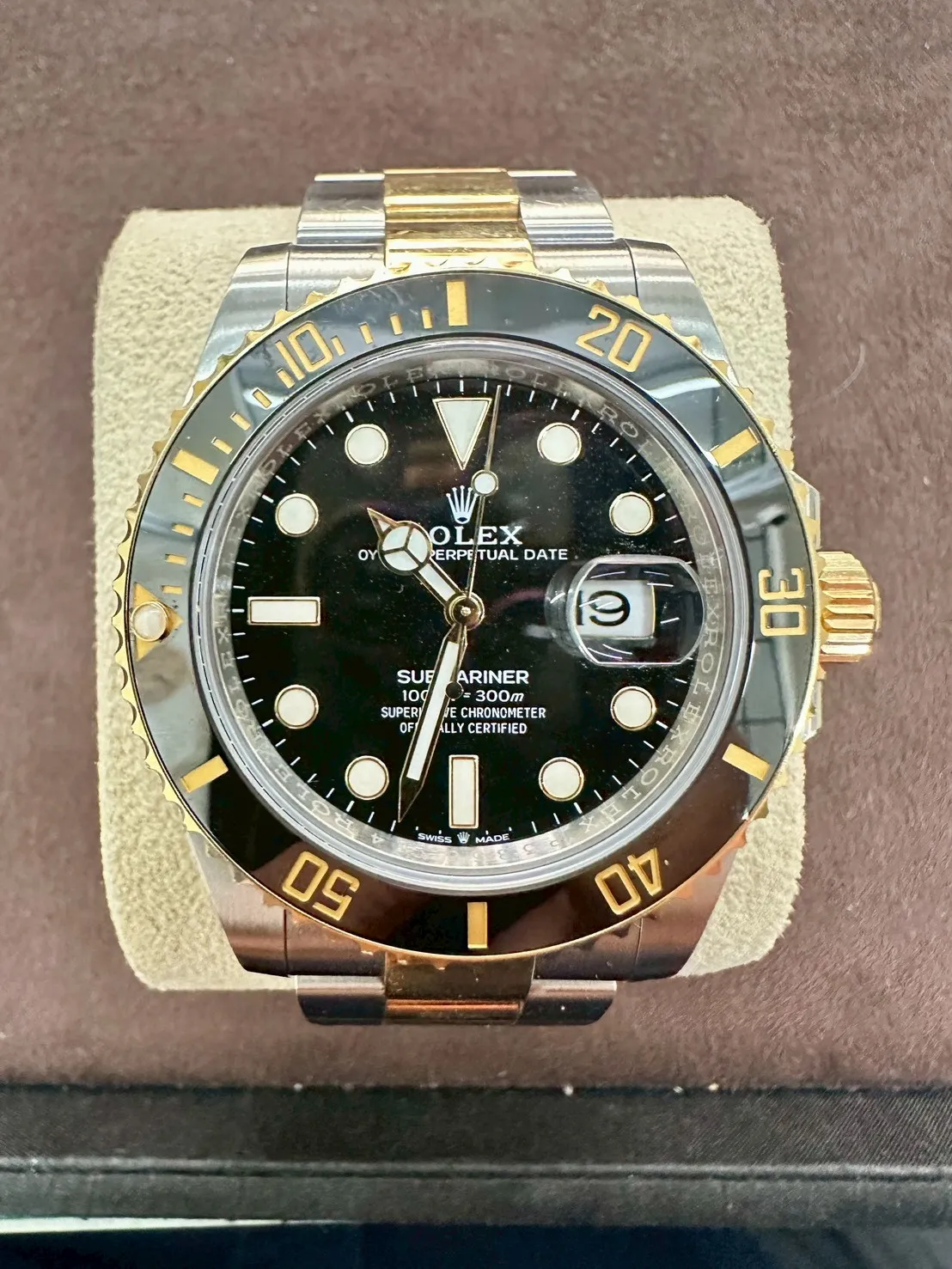 ROLEX 勞力士 Submariner Date 蠔式 潛航者 126613LN 陶瓷框 18K黃金 半金款 黑水鬼 126613 LN 新款3235機芯 2024年保卡 潛水錶 自動上鍊 41mm