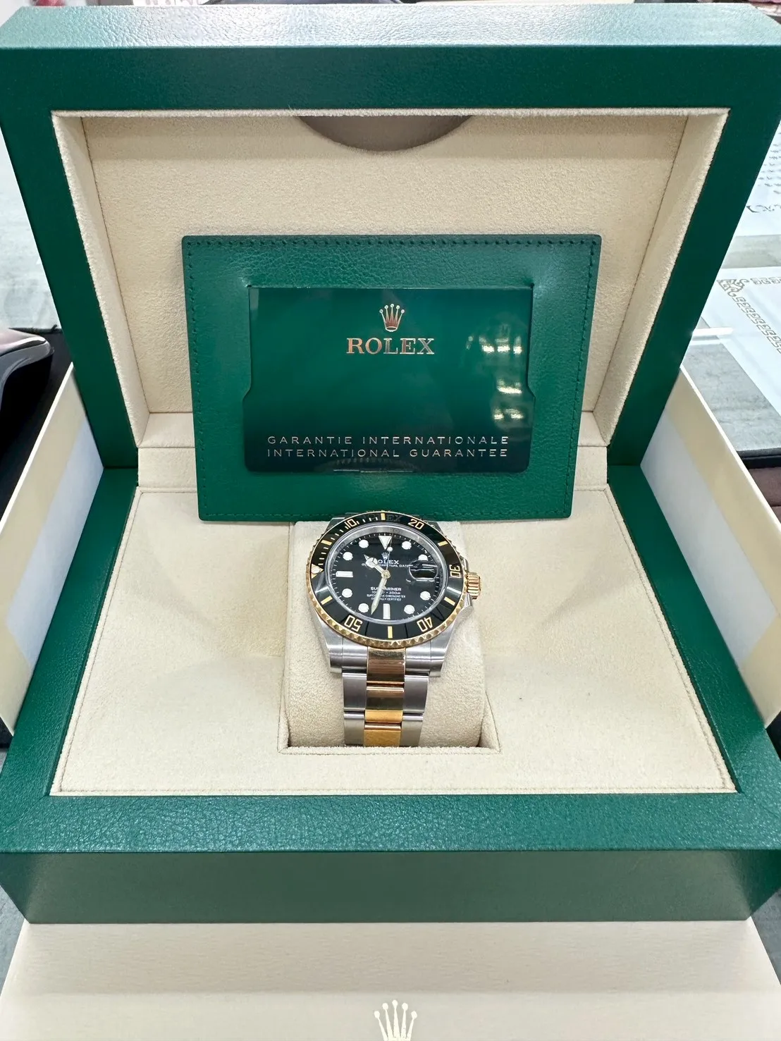 ROLEX 勞力士 Submariner Date 蠔式 潛航者 126613LN 陶瓷框 18K黃金 半金款 黑水鬼 126613 LN 新款3235機芯 2024年保卡 潛水錶 自動上鍊 41mm