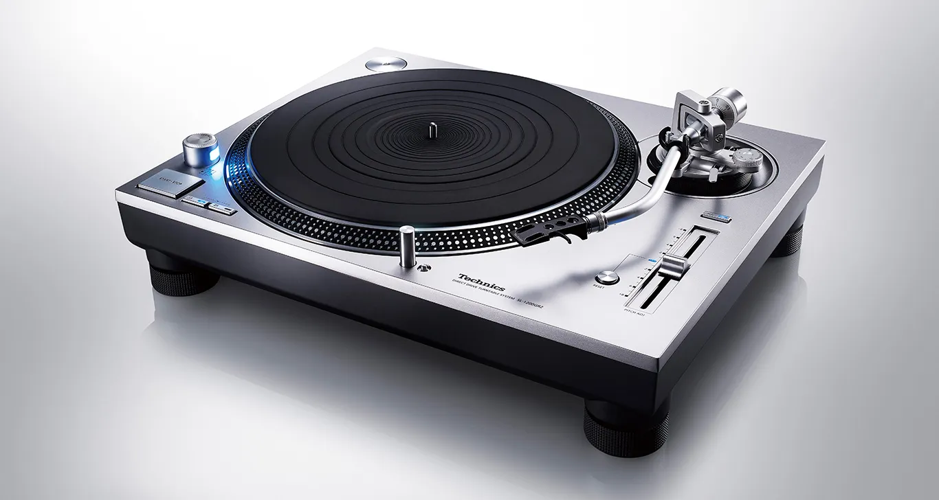 日本Technics SL1200GR2 直接驅動轉台系統 二聲道 LP 黑膠 唱盤