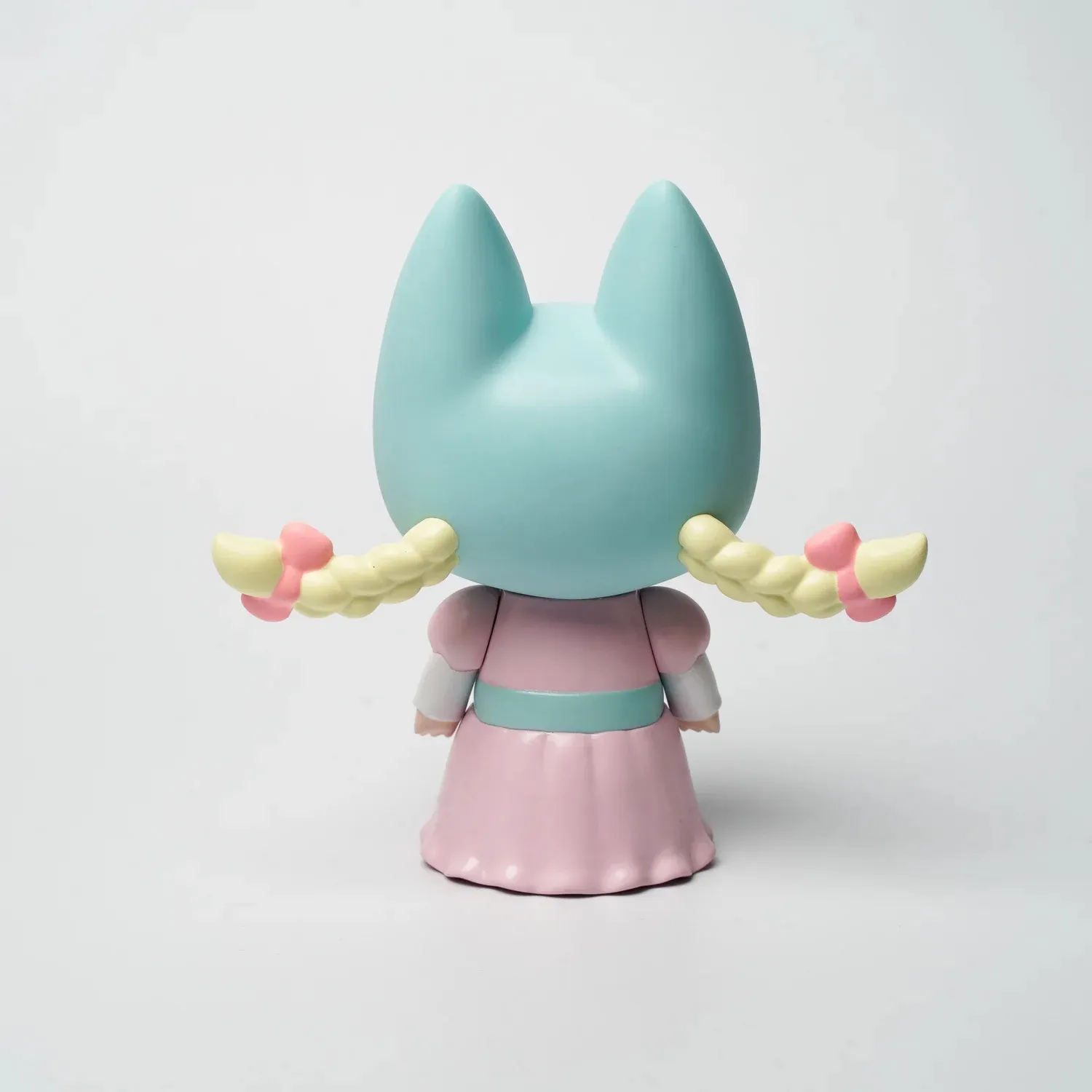 BADMEAW BELLA  TTE / PIN SET  SPECIAL EDITION