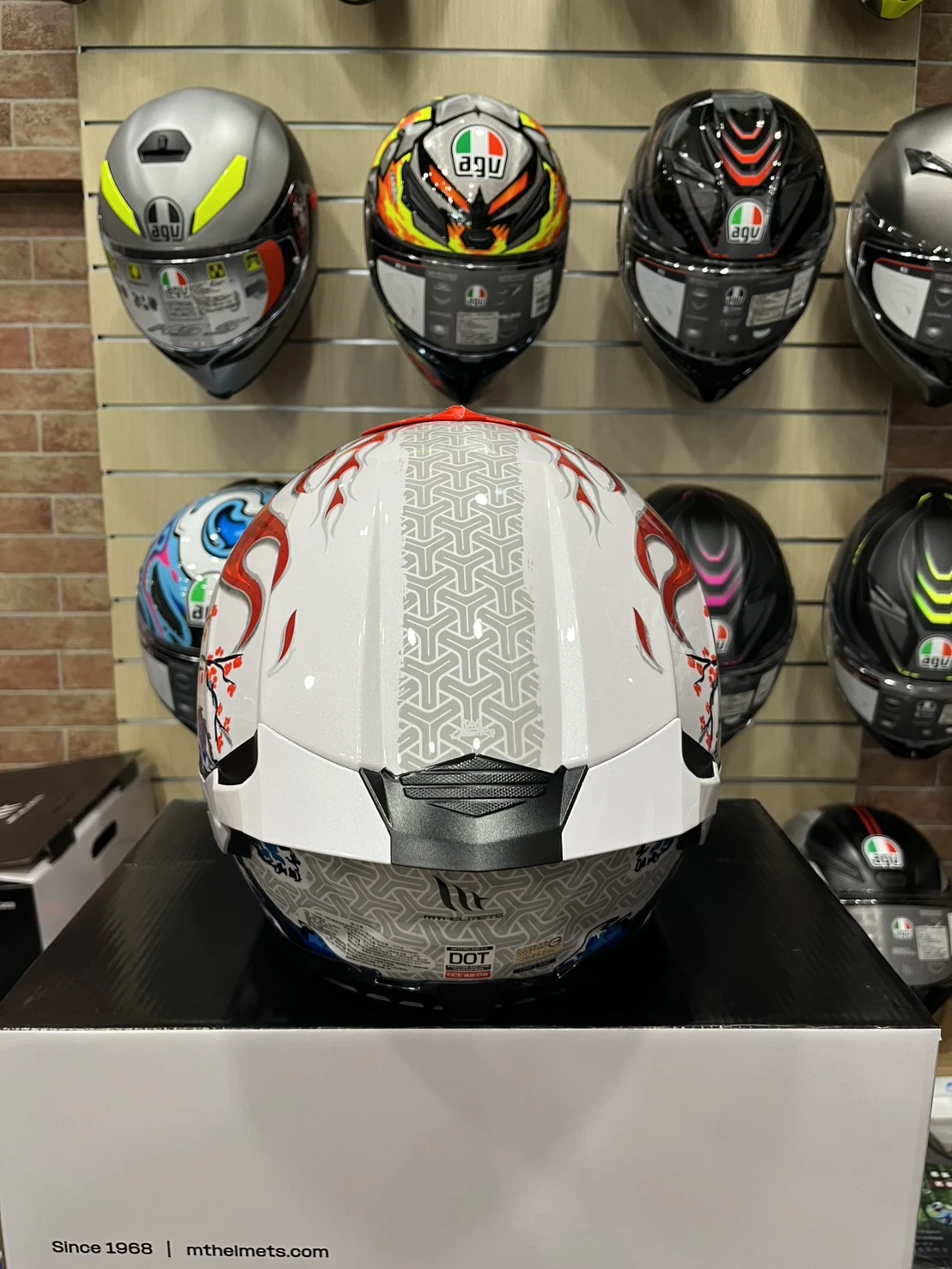 西班牙 MT THUNDER 4 SV 雷神4 櫻樹花道 新版 全罩安全帽 進口帽 亞版 公司貨