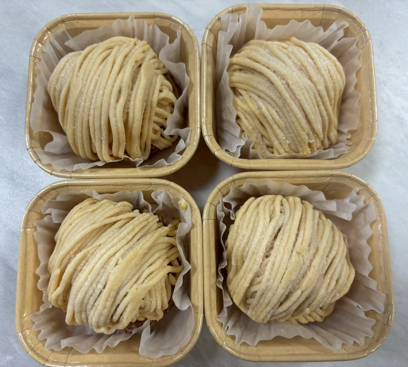 和栗蒙布朗