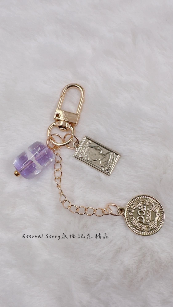 KA0002 女王頭琉璃鑰匙扣