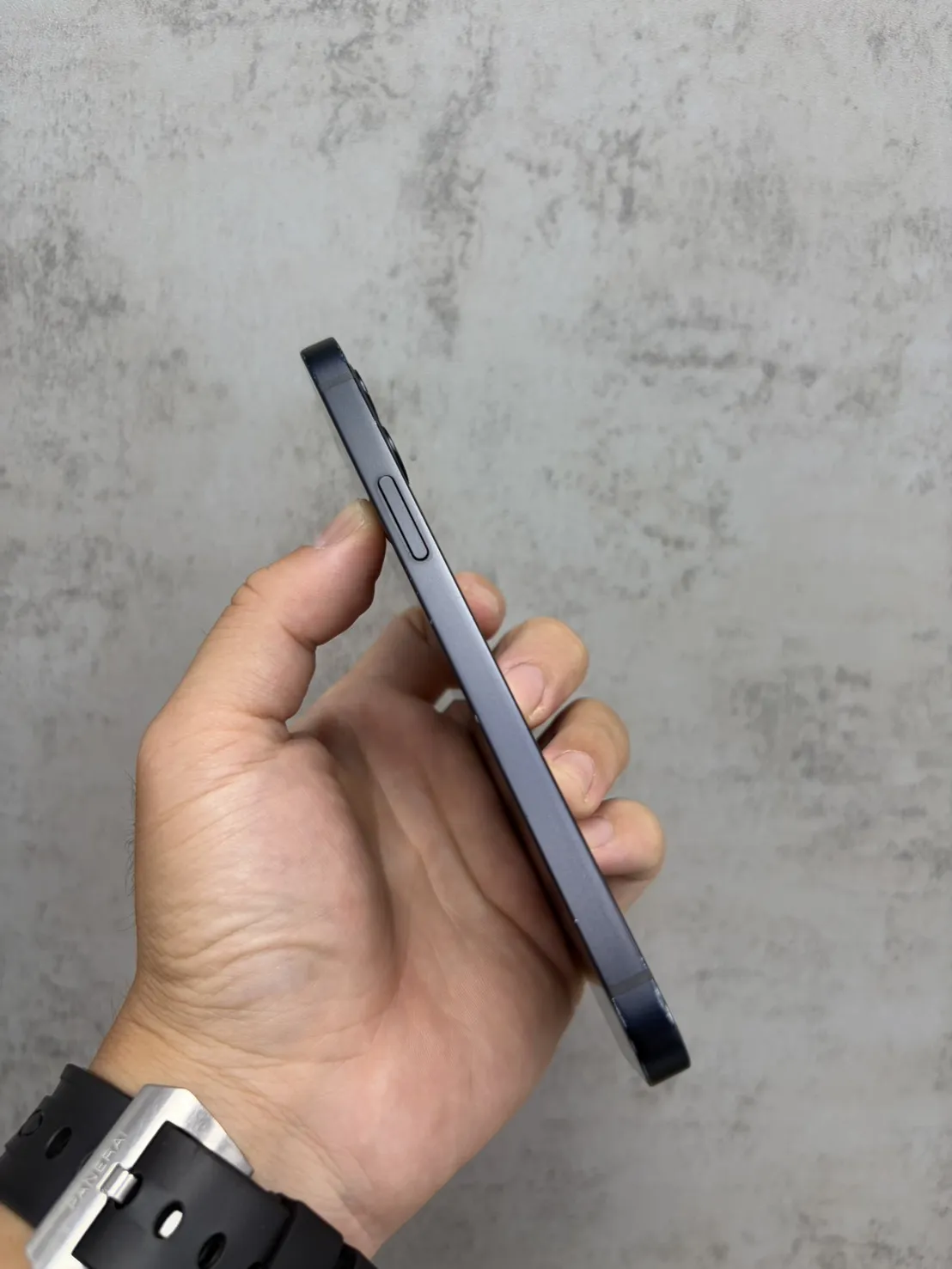 12 128G 黑 副廠電池100% #81