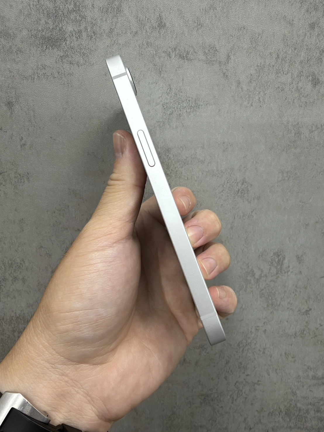 16e 256G 白 電池89% #52