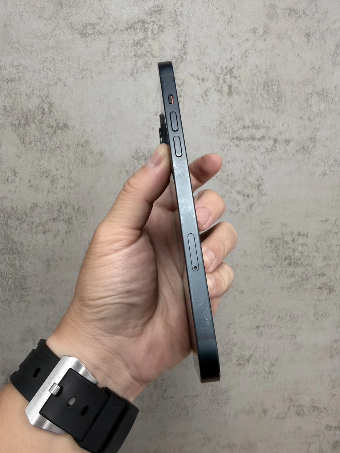 14 Plus 128G 黑 電池77% #01