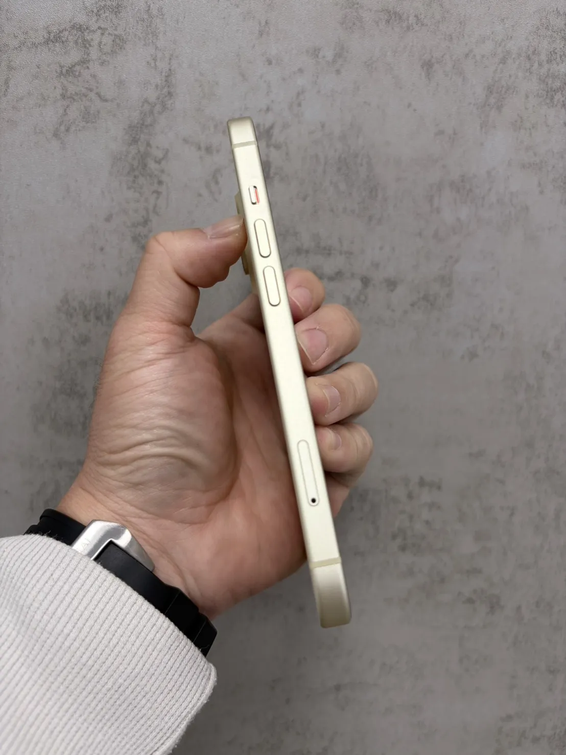 15 256G 黃 電池80% #48