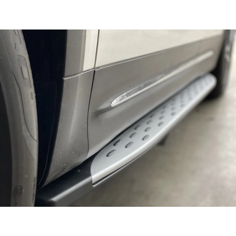 【綠色工場】Mercedes-Benz 賓士 GLB 專用側踏板 含安裝費用 汽車精品 改裝 原廠型側踏板 側踏