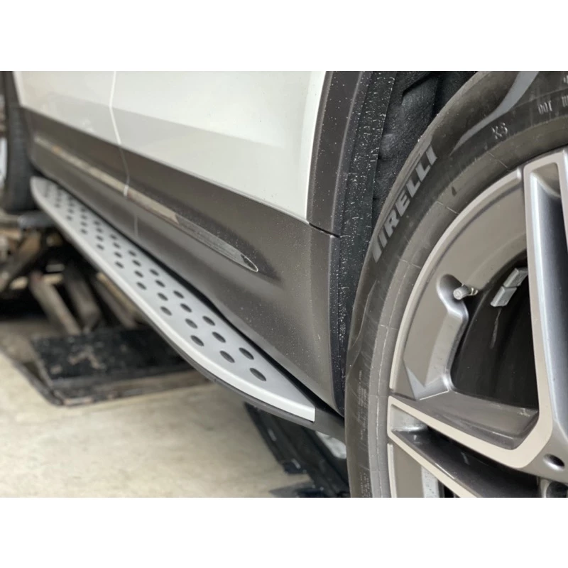 【綠色工場】Mercedes-Benz 賓士 GLB 專用側踏板 含安裝費用 汽車精品 改裝 原廠型側踏板 側踏