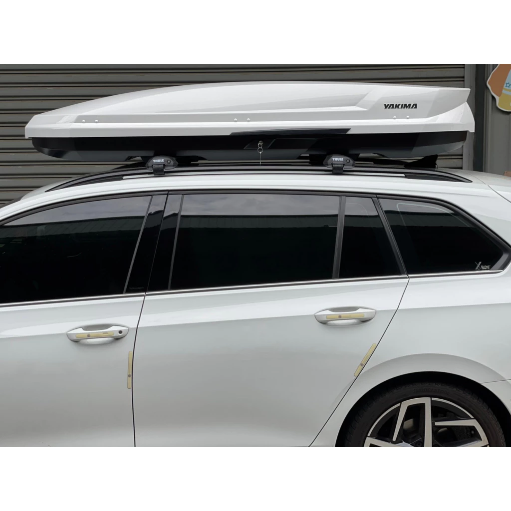 【綠色工場】Yakima SkyTour 310L 車頂箱 雙開外拆夾具歐洲原裝進口 車頂置物箱 行李箱 裝備箱