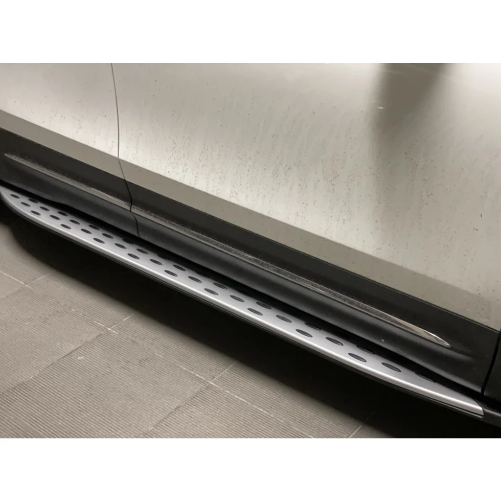 【綠色工場】Mercedes-Benz 賓士 GLB 專用側踏板 含安裝費用 汽車精品 改裝 原廠型側踏板 側踏