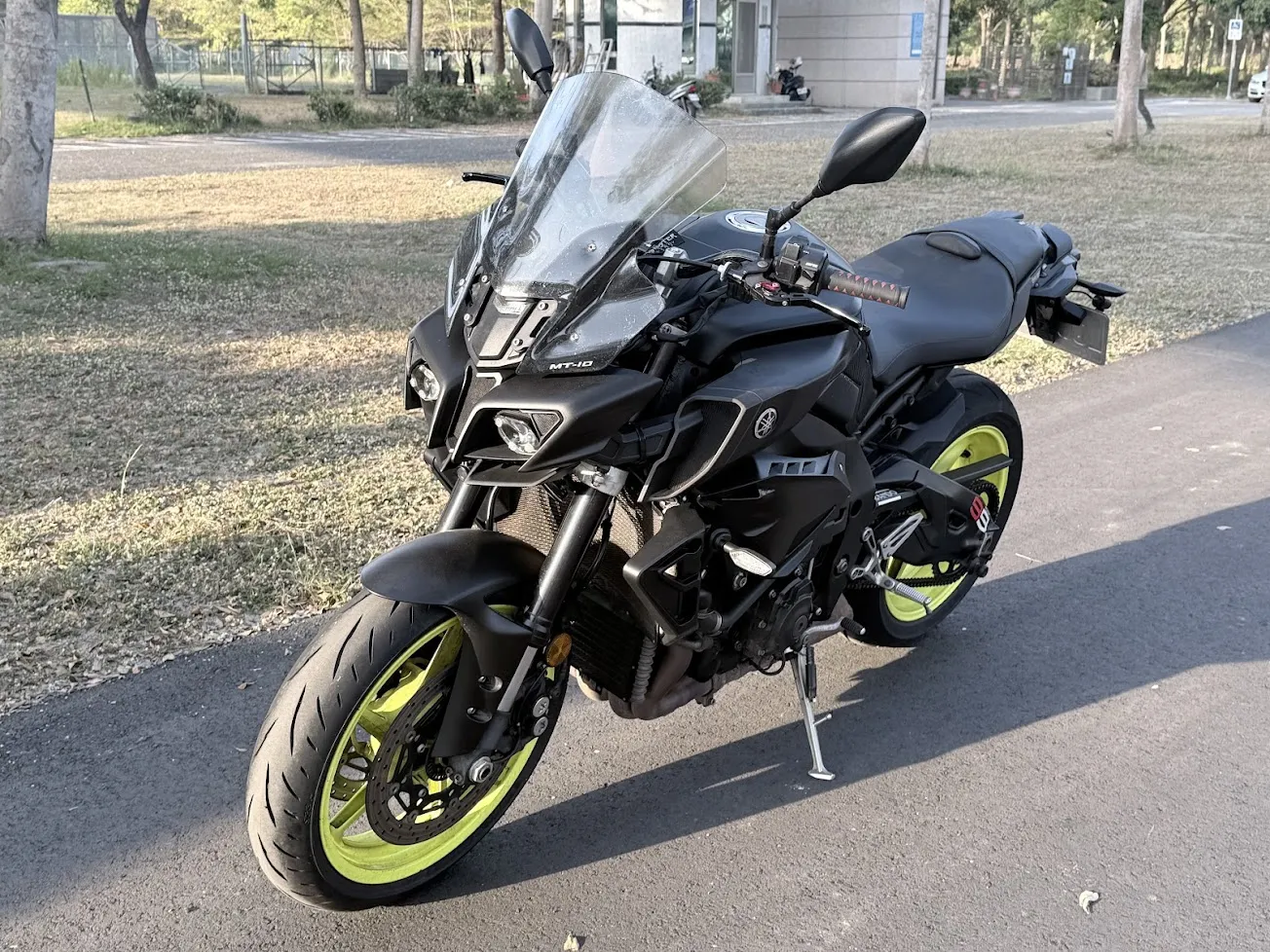 2016 YAMAHA MT-10