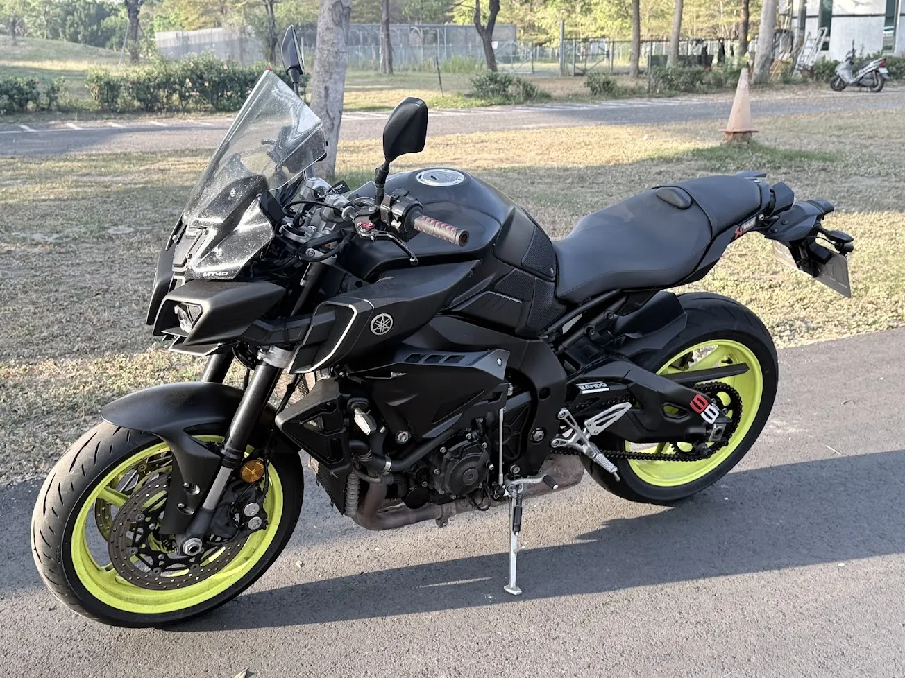 2016 YAMAHA MT-10