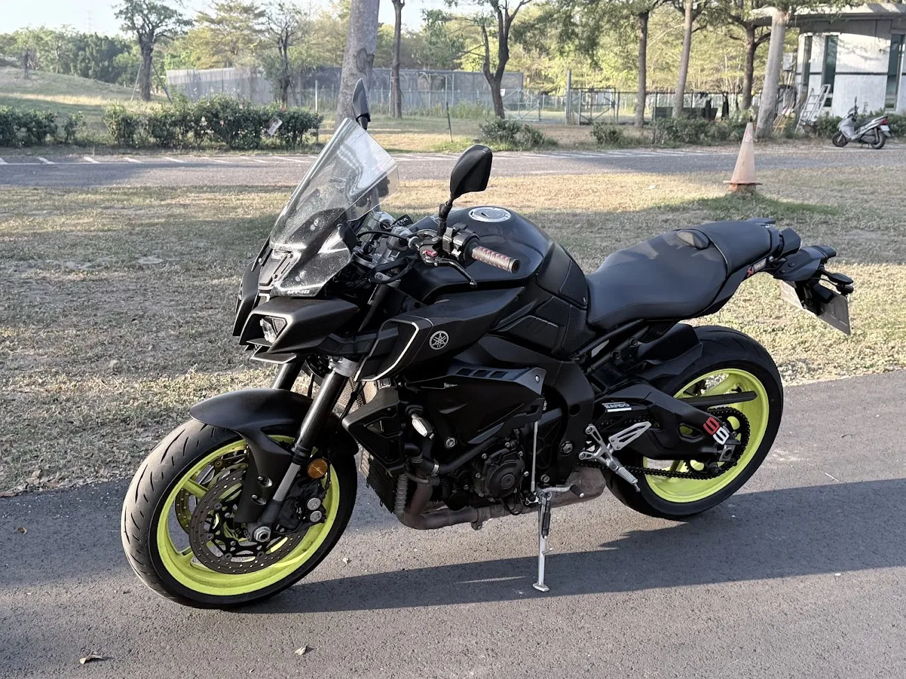 2016 YAMAHA MT-10