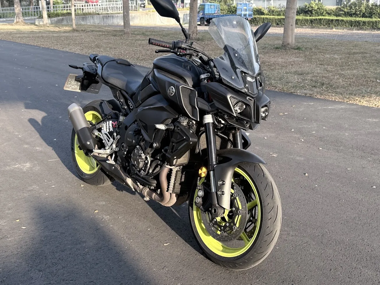2016 YAMAHA MT-10
