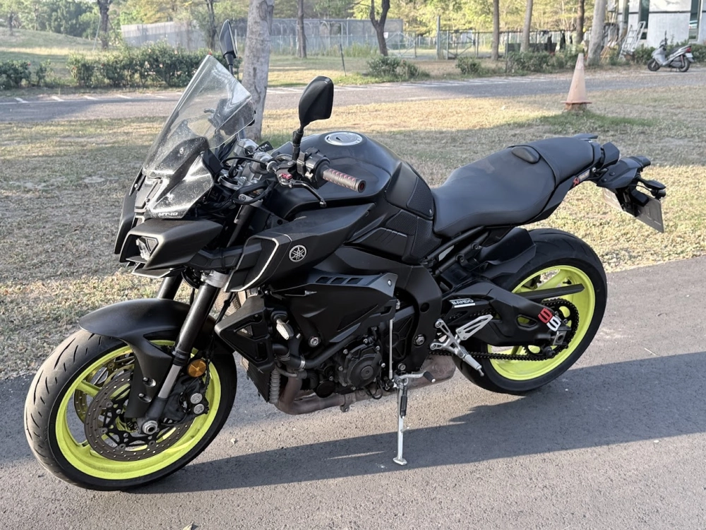 2016 YAMAHA MT-10