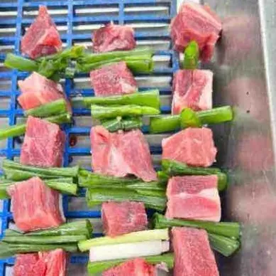骰子背肩牛