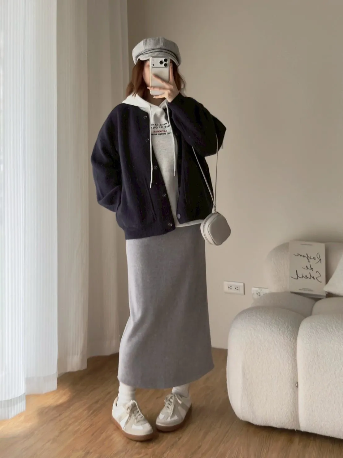 英文刺繡連帽T