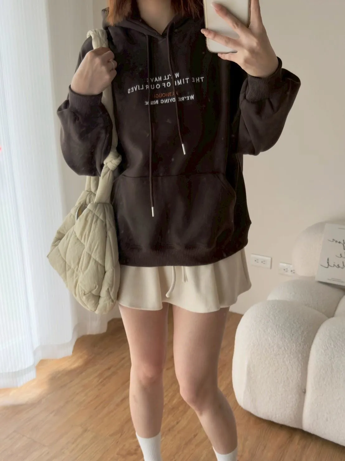 英文刺繡連帽T