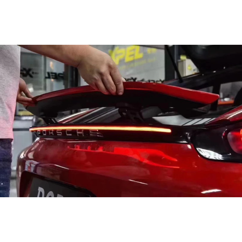 保時捷 Porsche 718 Cayman Boster 煞車燈尾燈 貫穿尾燈～現貨！！