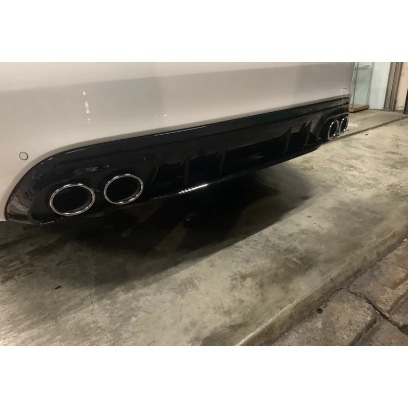 W205 升級 C43 C63 黑色後下巴+後尾飾管~完工價