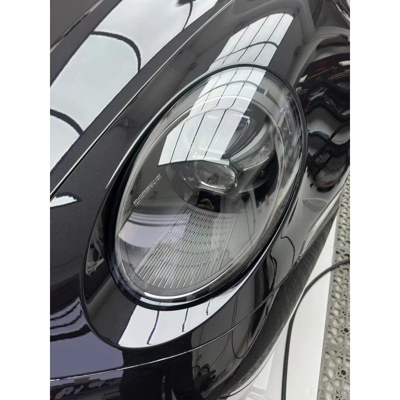 Porsche 992 Targa 原廠薰黑頭燈+尾燈