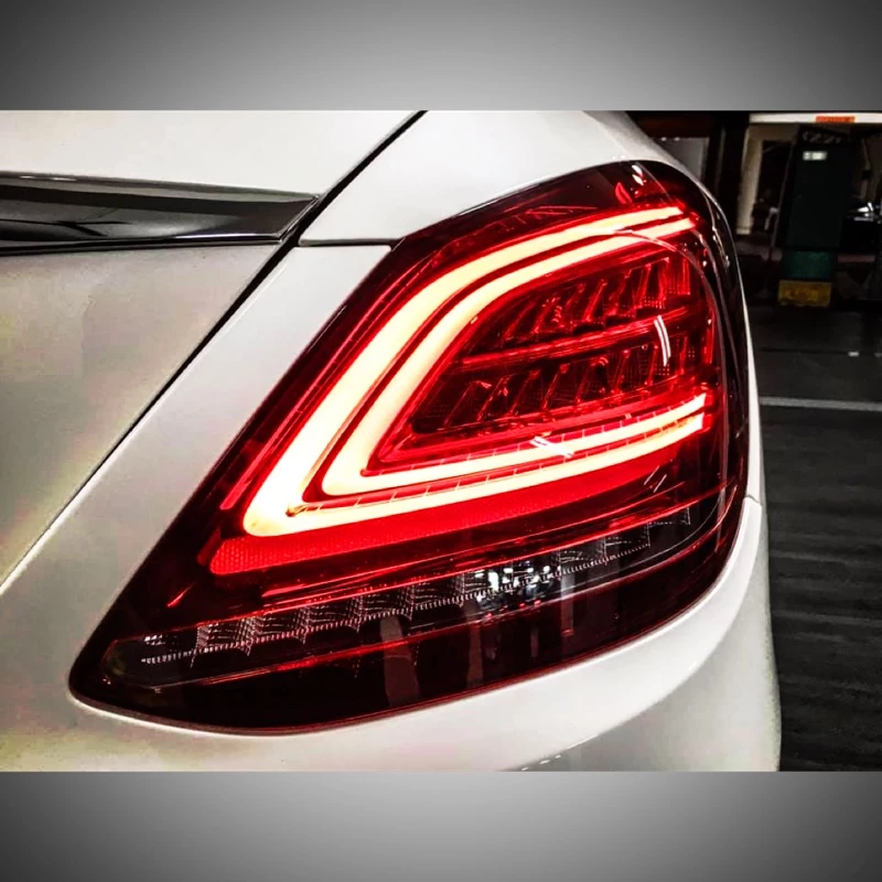 Benz W205 2019年 原廠 新C系列 尾燈