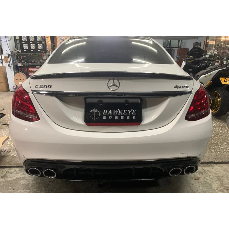 W205 升級 C43 C63 黑色後下巴+後尾飾管~完工價