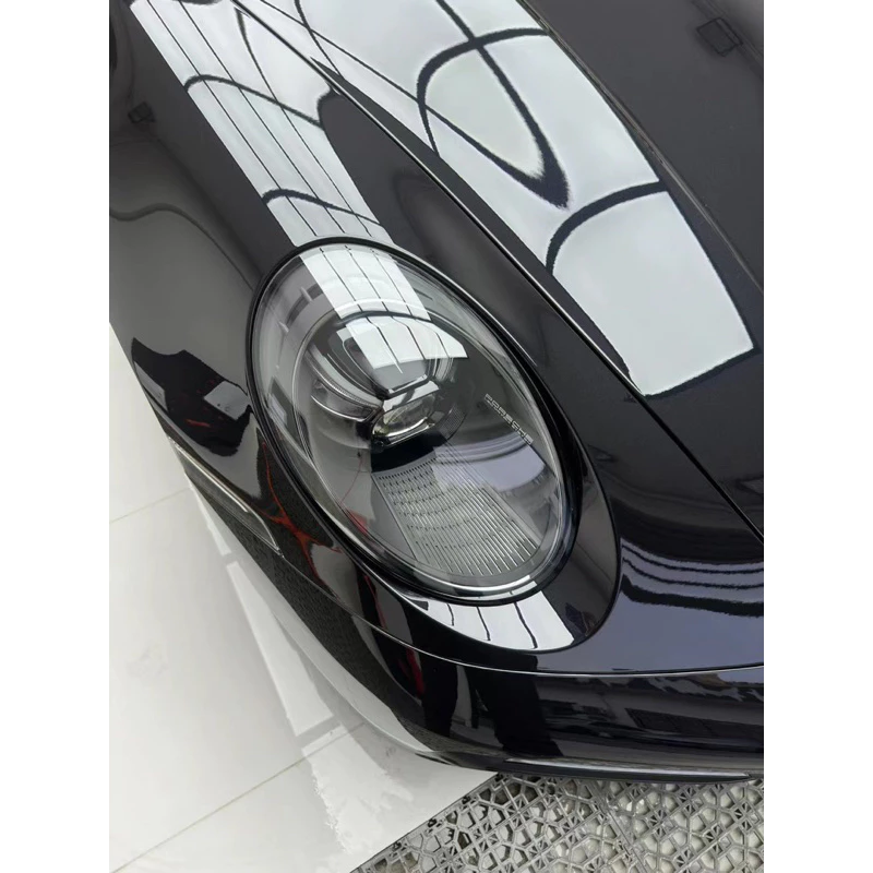 Porsche 992 Targa 原廠薰黑頭燈+尾燈