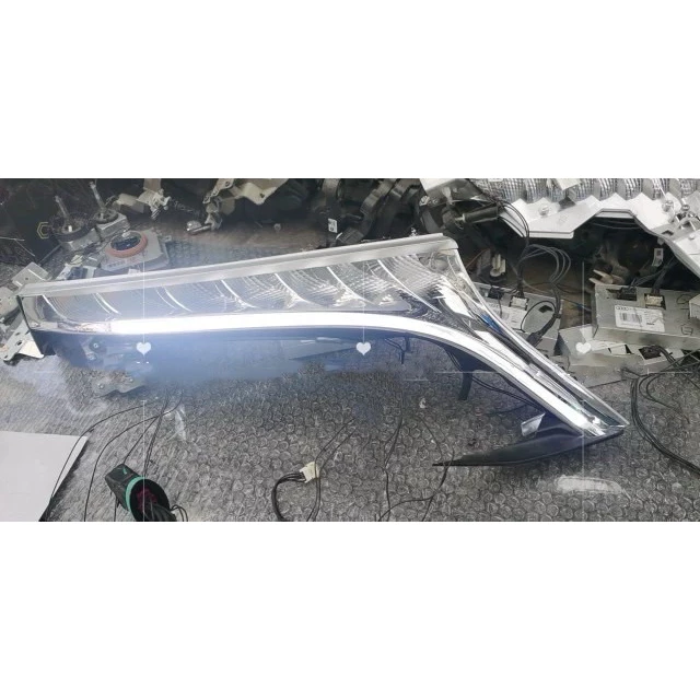 Benz W447 V250 V300 Vito大燈 維修 修復 日行燈 導光條 泛黃 變黃