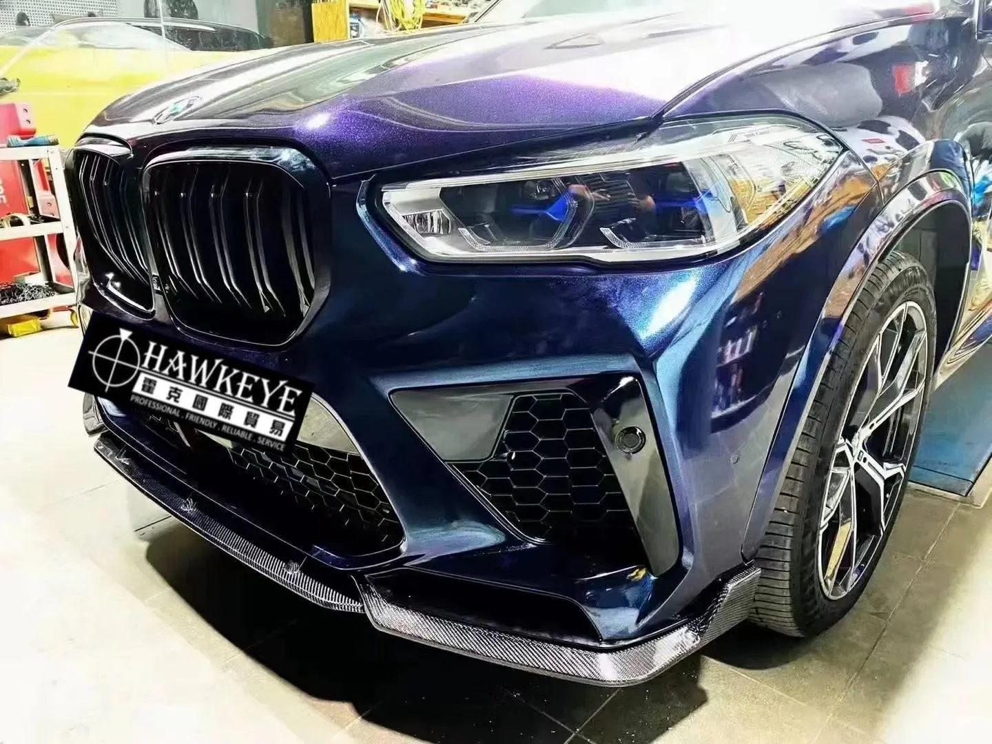 BMW 新款X5M F95 V款碳纖維前下巴