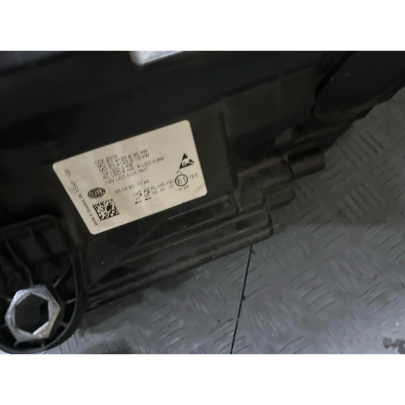 Benz W213 E class 原廠歐規LED大燈 ～出清!