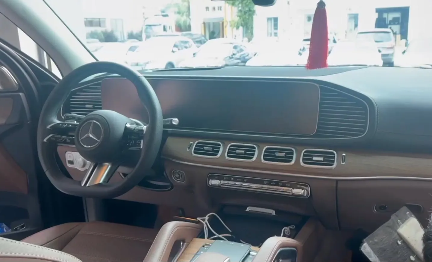 Benz 賓士 W167  (24年款GLS 450)升級高配主機+後排角度調節