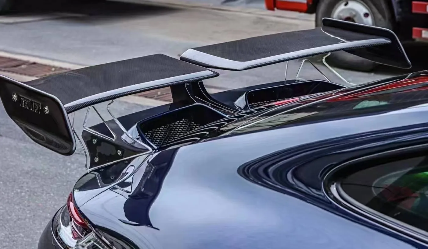 新款 Porsche 保時捷 911/992 Techart泰赫亞特全碳纖維尾翼