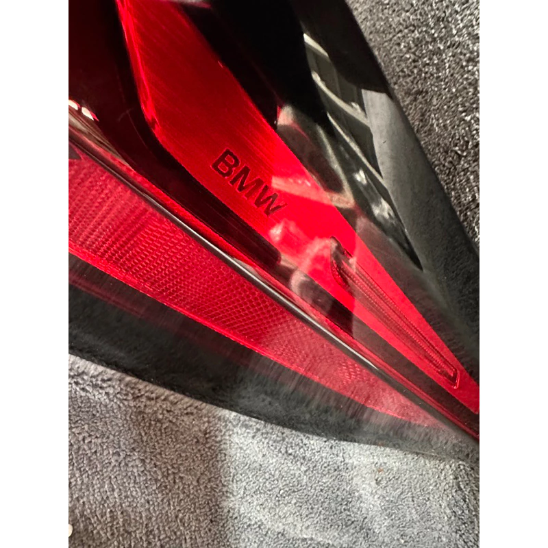 BMW G30 5系 原廠LCI新款 紅黑尾燈