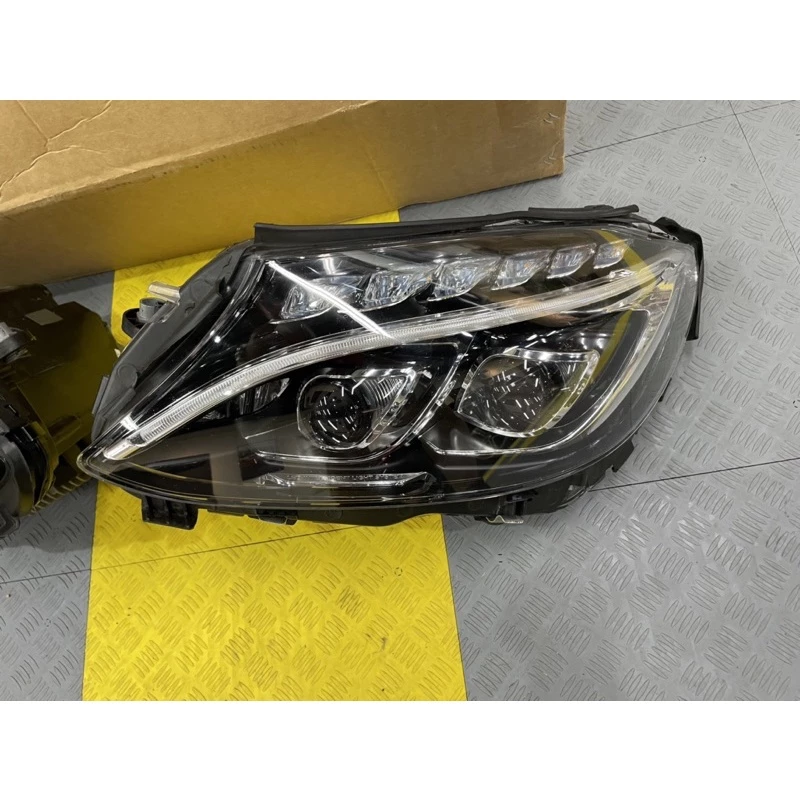 Benz 賓士W205雙魚眼大燈～僅剩1組
