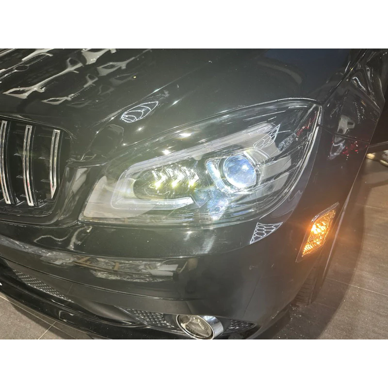 Benz W204 小改款前 流光版 最新款C型大燈