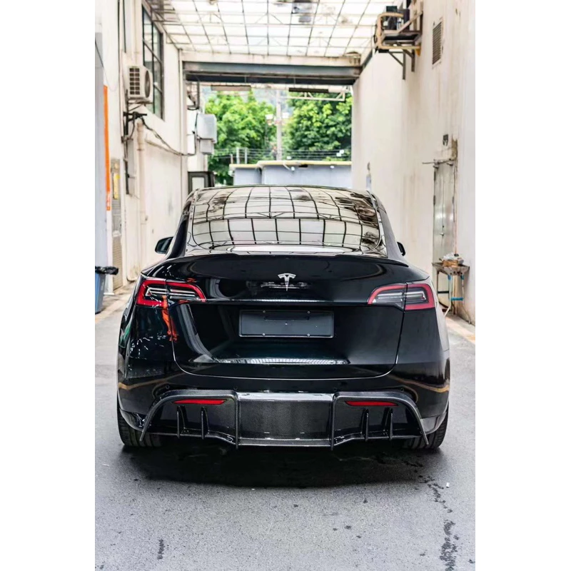 特斯拉 Tesla model Y CARBON ADRO碳纖維套件