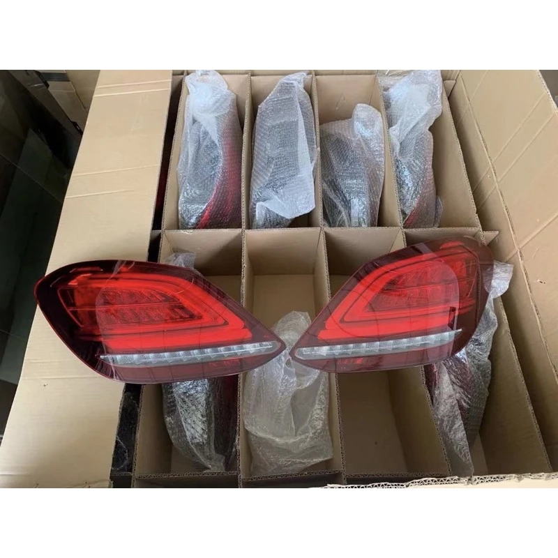 Benz W205 2019年 原廠 新C系列 尾燈