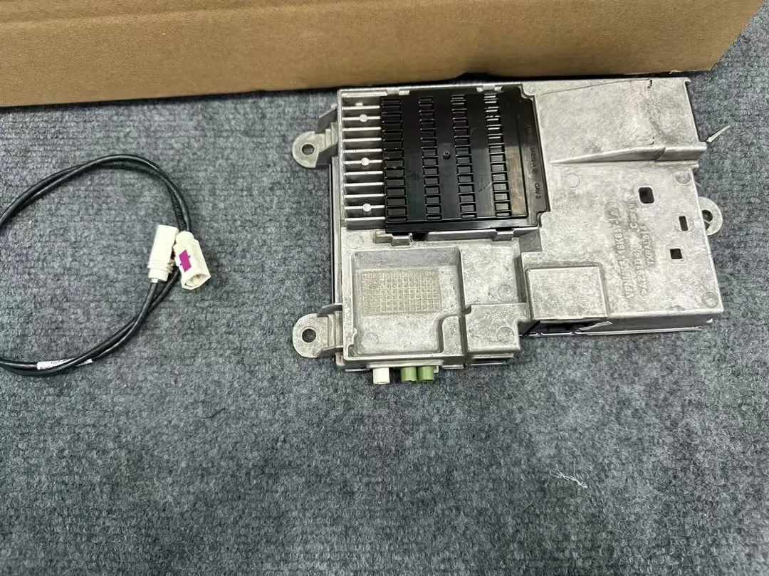 Benz 賓士 W167  (24年GLE) 原廠全新HU6抬頭顯示主機