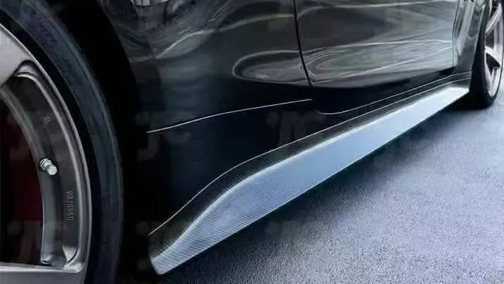 BMW 新款M3 G80 3D款碳纖維側裙 (可選乾/濕碳纖維)