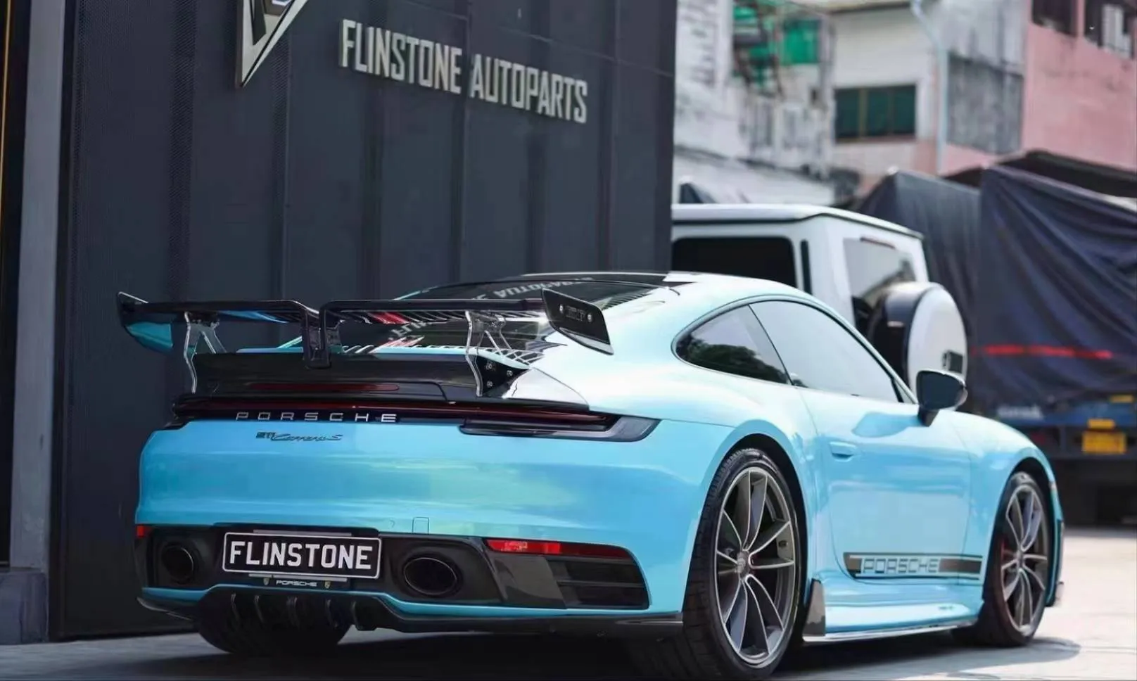 Porsche 保時捷 911/992碳纖維套件 FXX前下巴/泰赫亞特側裙/後下巴