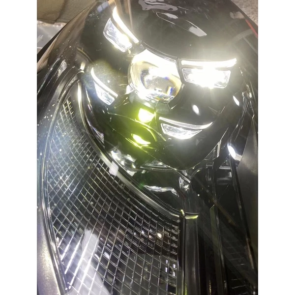Porsche Macan 老款改小改款樣式 LED 大燈總成(副廠)