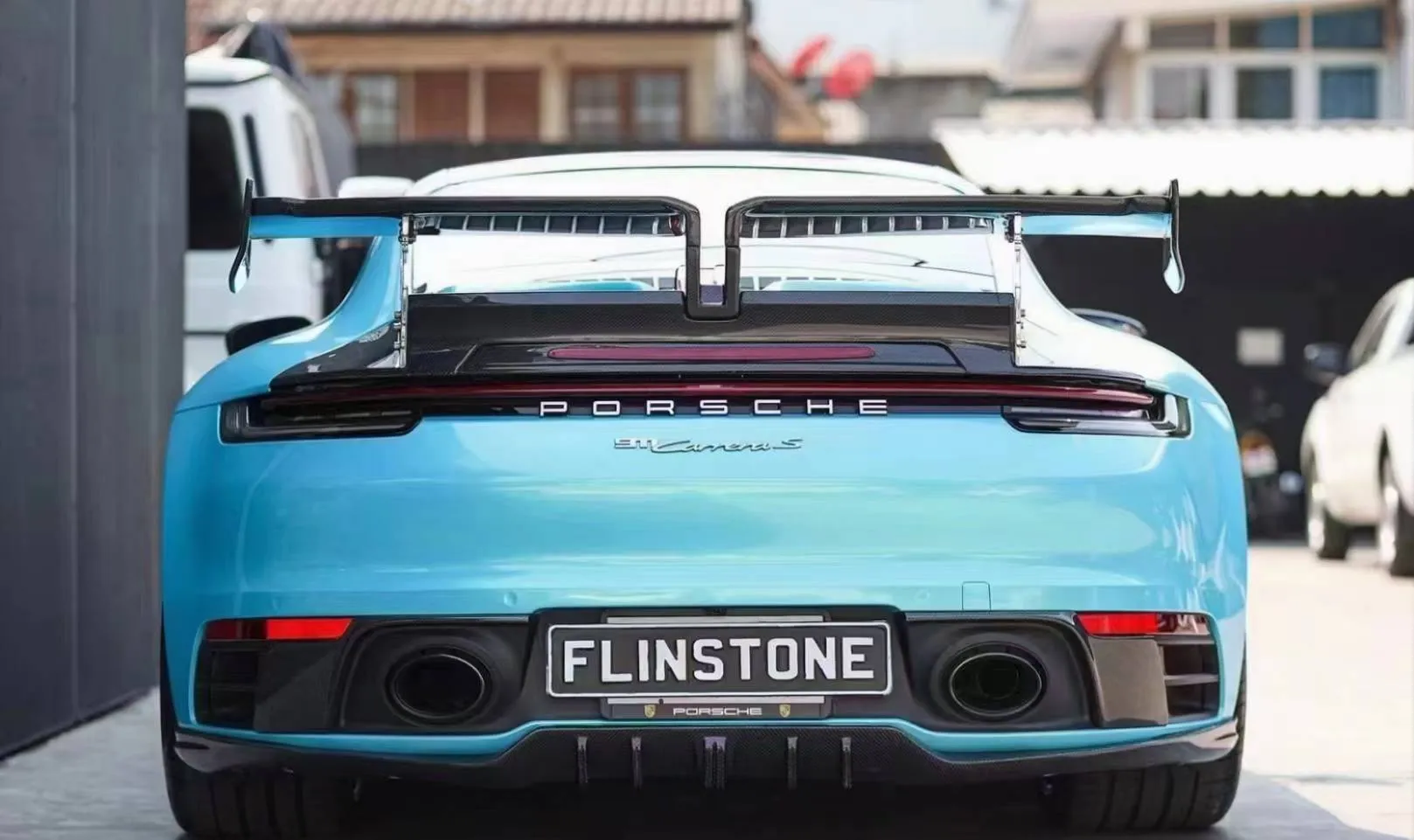 Porsche 保時捷 911/992碳纖維套件 FXX前下巴/泰赫亞特側裙/後下巴
