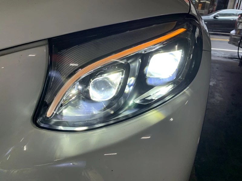 Benz W253/X253 GLC/GLC Coupe 舊款鹵素燈升級改新款LED大燈 (現貨)