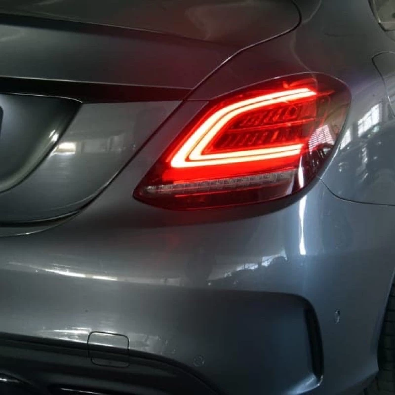 Benz W205 2019年 原廠 新C系列 尾燈