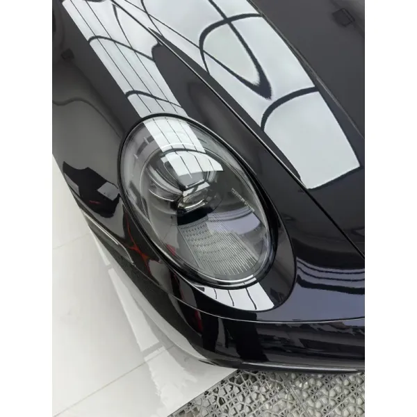 Porsche 992 Targa 原廠薰黑頭燈+尾燈