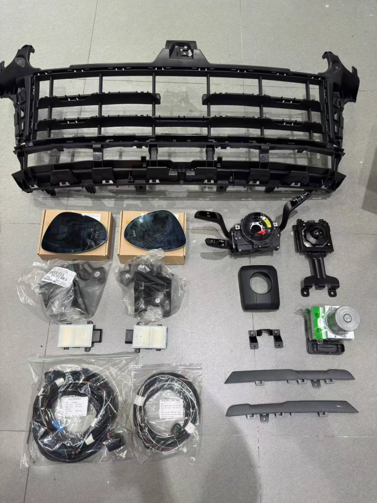 Porsche保時捷 24款 Cayenne， 升級原廠ACC自動跟車系統+變換車道輔助系統（LCA）
